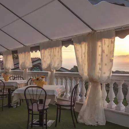 Hotell Il Corbezzolo 3*