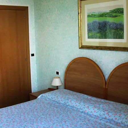 Il Corbezzolo 3* Ripatransone